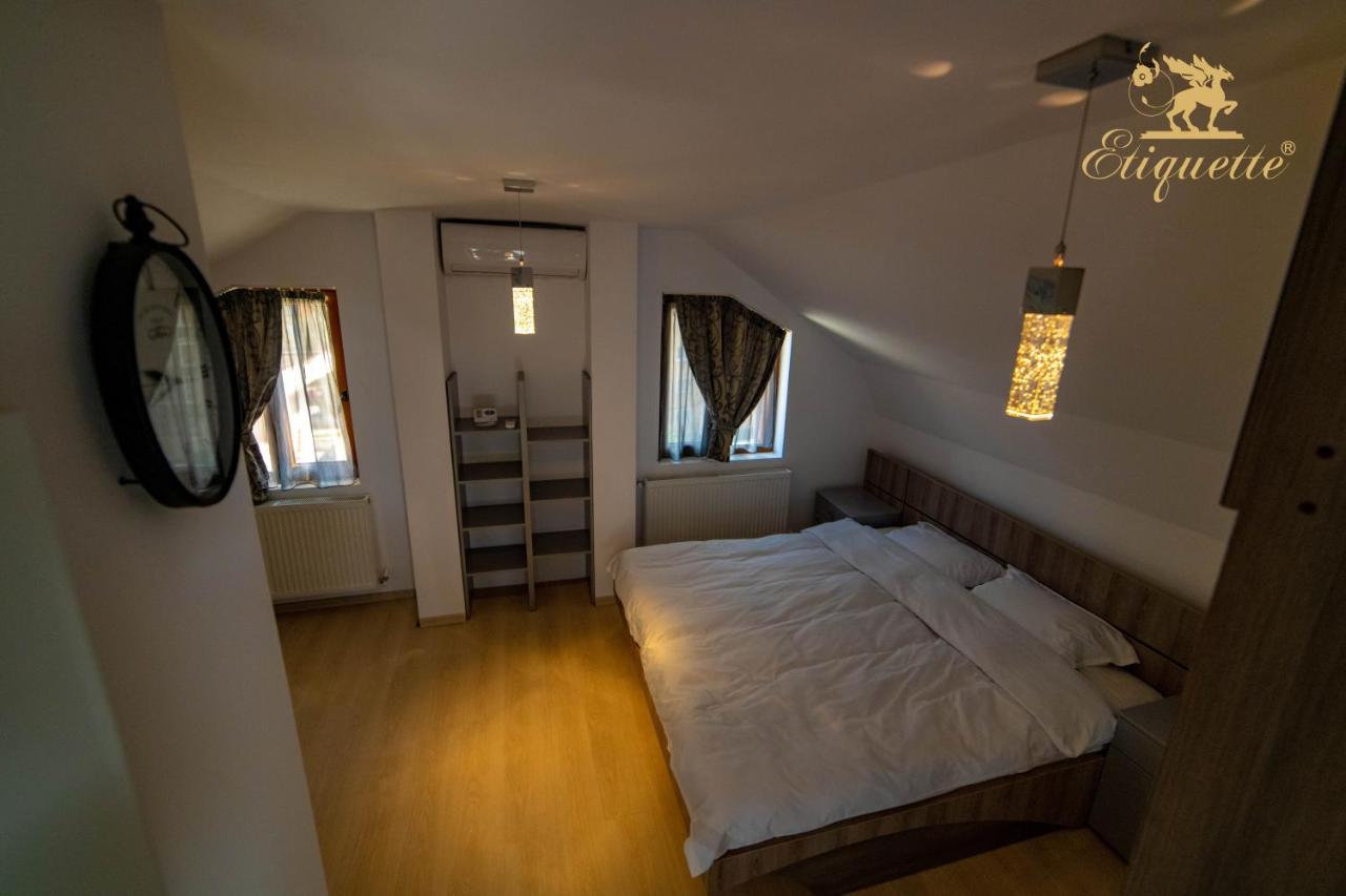 Villa Etiquette Déva Kültér fotó